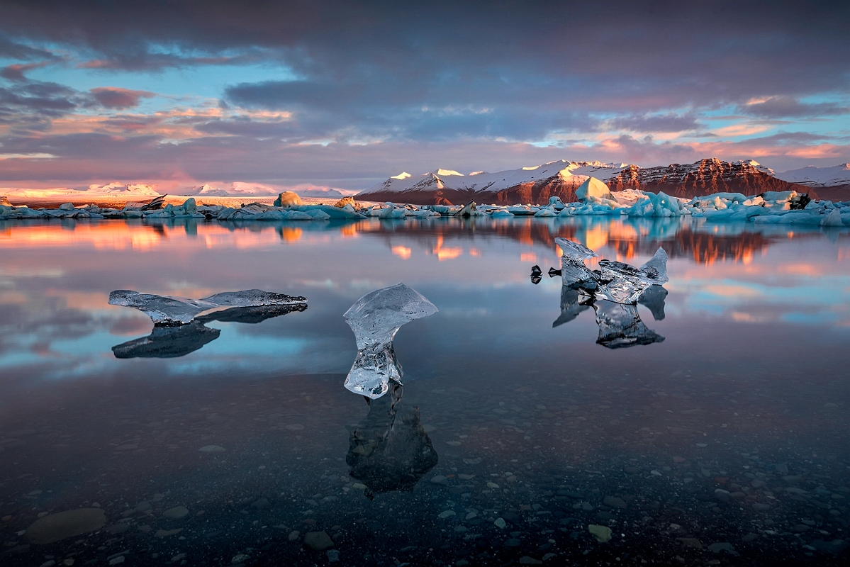 DSC_3232k2minD.jpg - "Lodowe rzezby".......04 wrzesien 2018 zajeła III miejsce w konkursie " Wildlife and Nature" na portalu Photocrowd . Jest to jeden z etapow konkursuDigital Camera Photographer of the Year 2019https://www.photocrowd.com/…/wildlife-and-na…/crowd-results/.... fotografia zajeła I miejsce w kategorii Zdjęcie tygodnia w 44 tygodniu 2015 roku na portalu Foto Kurier http://www.foto-kurier.pl/galerie/profil,2925,208900,lodowe-rzezby.html....09 11 2015 zdjecie uzyskało tytuł "Photooftheday" na portalu Alteliora http://www.ateliora.com/pl/image/284127