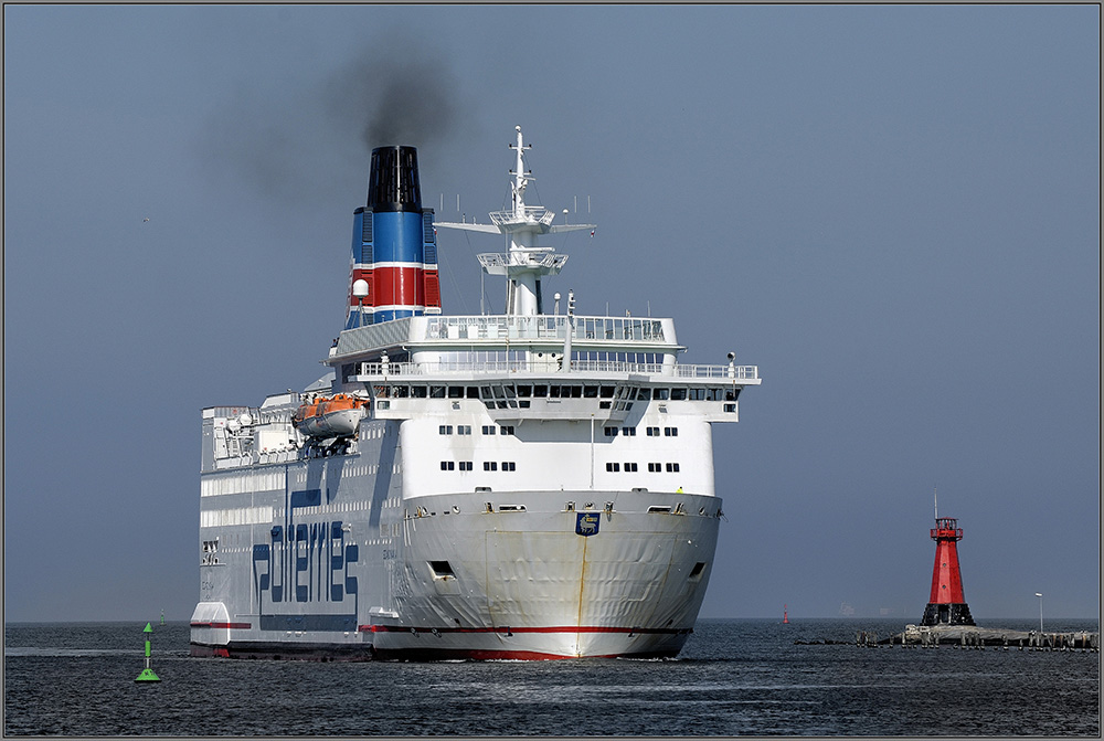 DSC_5124 kopia.jpg - * Wejscie do portu *