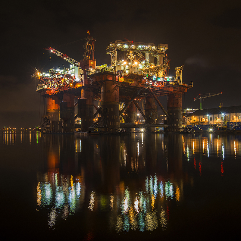 DSC_0377kwadratKmin.jpg - * Platforma * Gdanska Stocznia Remontowa platforma hotelowiec "SAFE SCANDINAVIA"