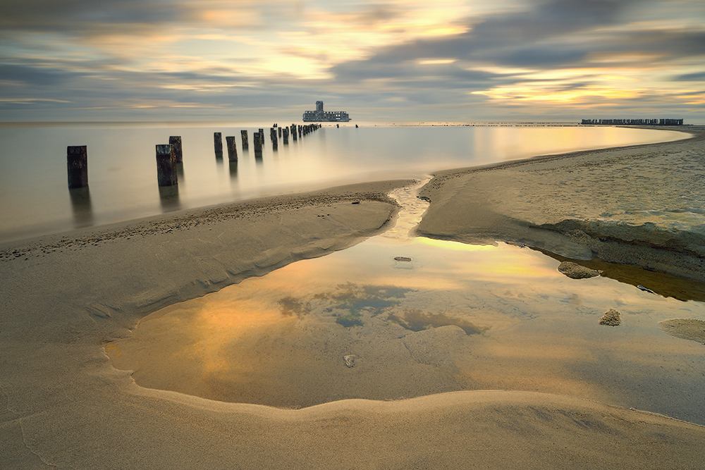 DSC_3186kmin.jpg - * Złoty wschod * 12 08 2015 fotografia zajeła pierwsze miejsce w rankingu fotografia dnia na portalu Fotoik.pl http://www.fotoik.pl/index.php?akcja=zdjecie&ak=pokaz&id=763969#dol