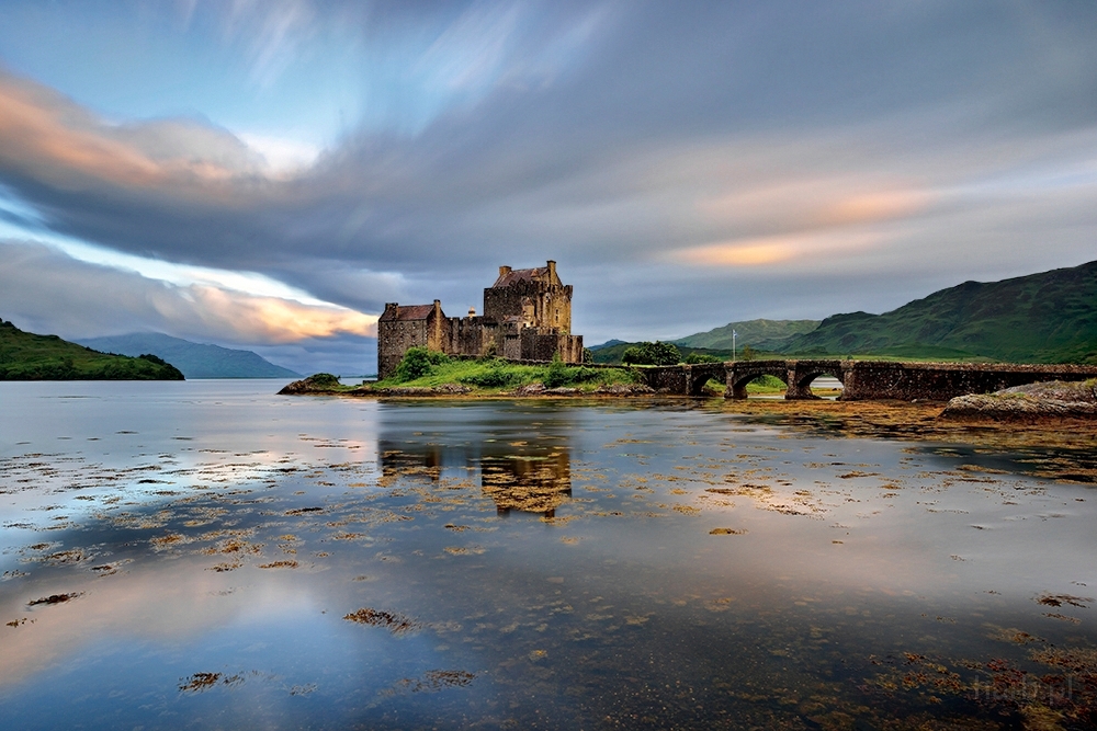 DSC_2613mink.jpg - * Eilean Donan Castle *  Szkocja, 22 07 2015 fotografia zajeła II miejsce w kategorii Zdjęcie tygodnia w 29 tygodniu 2015 roku Magazynu Foto Kurier http://www.foto-kurier.pl/galerie/profil,2925,201965,eilean-donan-castle.html