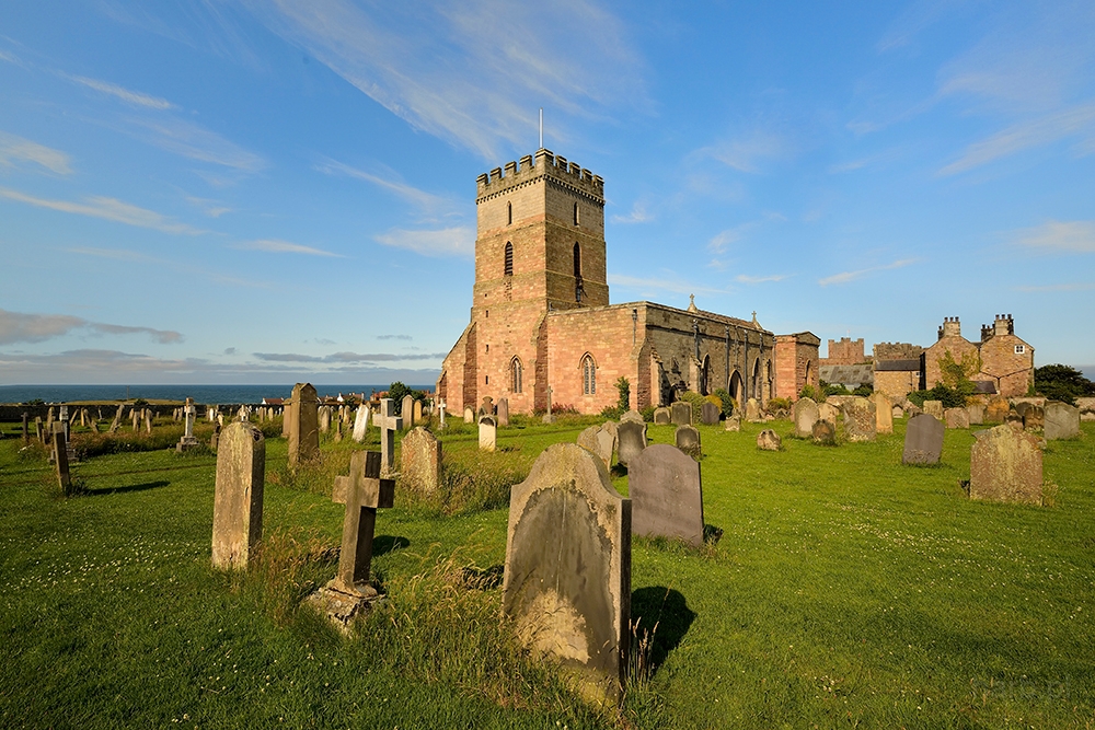 DSC_3165min.jpg - * St. Aidans Church, Bamburgh, Northumberland, England *