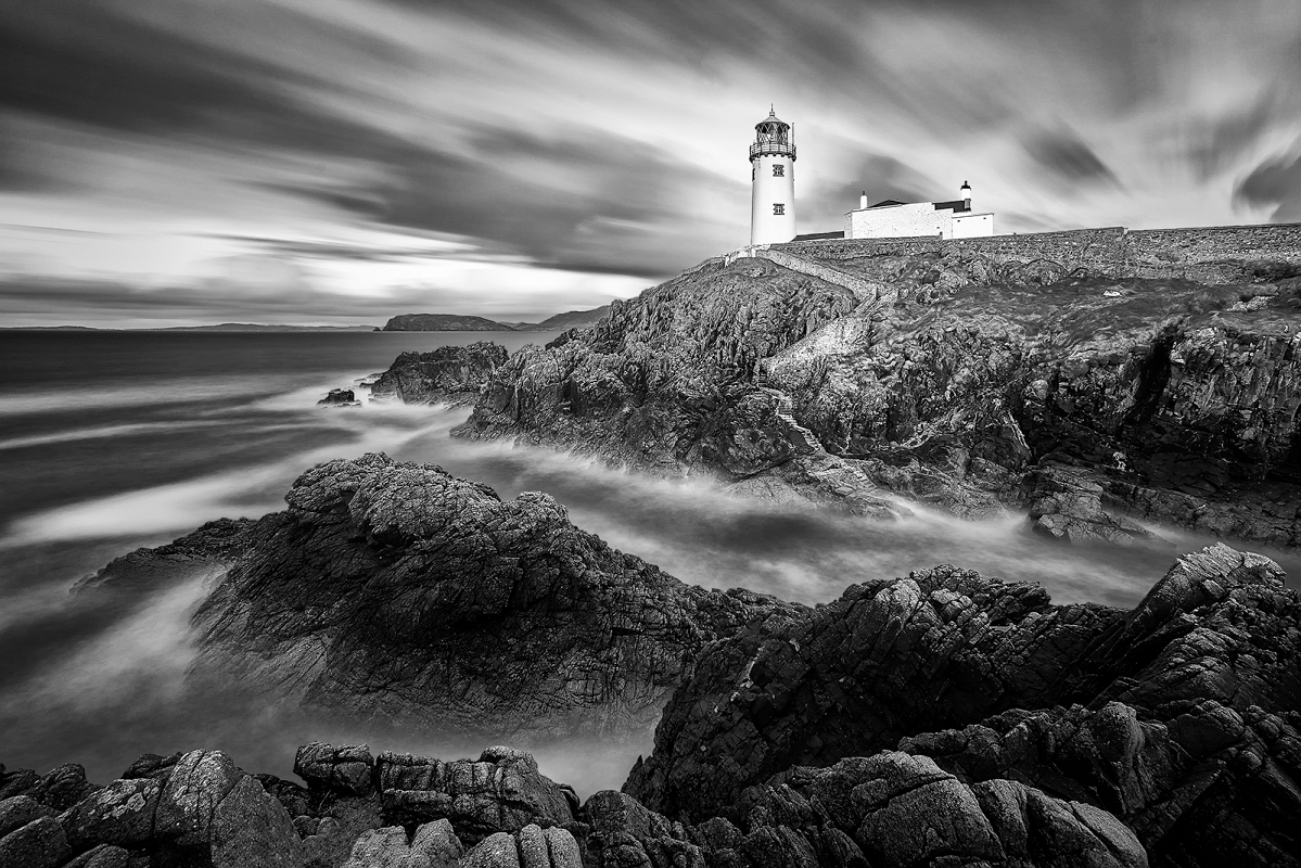 DSC_5367bwMn.jpg - "Fanad Head" - czerwiec 2017 fotografia zajeła II miejsce w konkursie Black and Whitе na portalu 35Photo http://2017.35awards.com/page/contests/num/421/